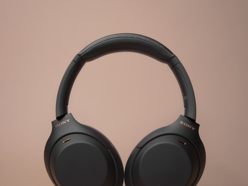Bose QuietComfort Ultra Headphones Review: Comfort King